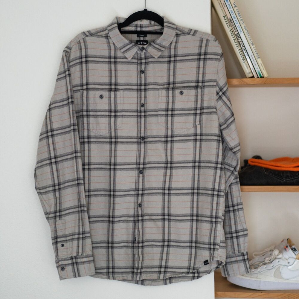Prana plaid button down slim fit – L